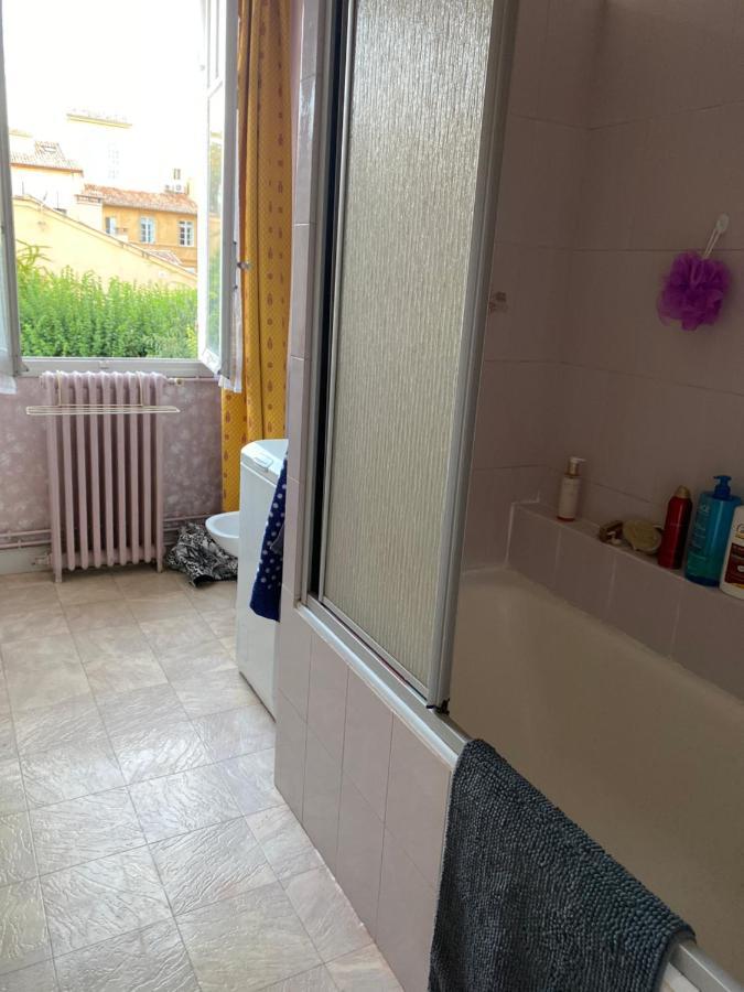 Quartier Mazarin Homestay Aix-en-Provence